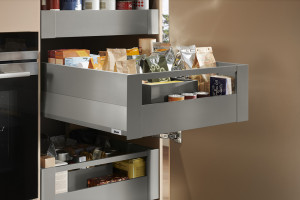 K-BLUM Merivobox E Boxcap 500 mm, 40 kg, Indium šedá, vnútorná, reling